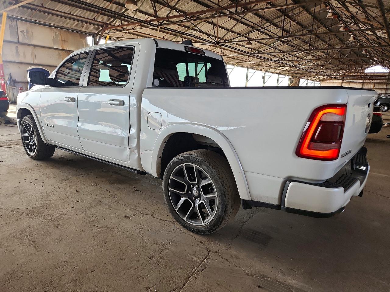 2019 RAM 1500 LARAMIE — снимка 2