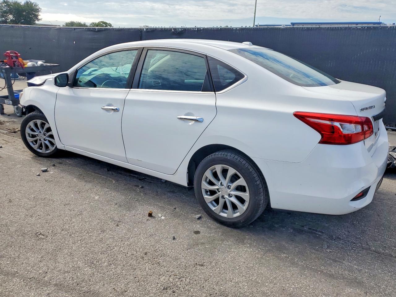 2019 NISSAN SENTRA SV — снимка 2