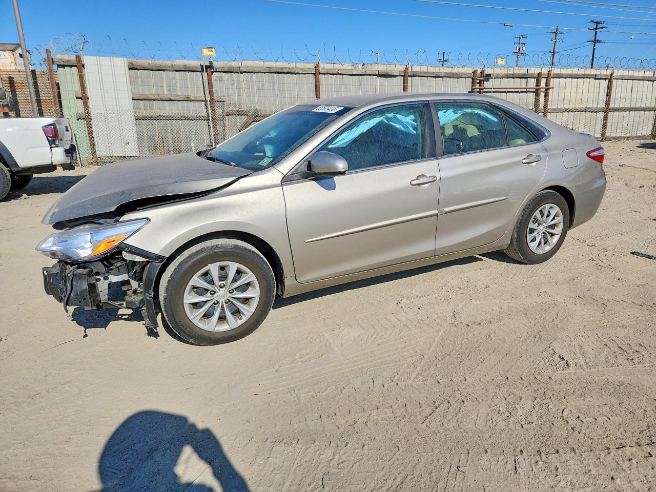 2016 TOYOTA CAMRY LE
