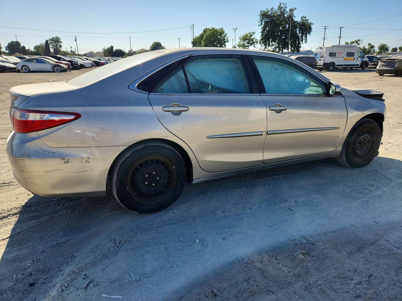 2016 TOYOTA CAMRY LE — снимка 3