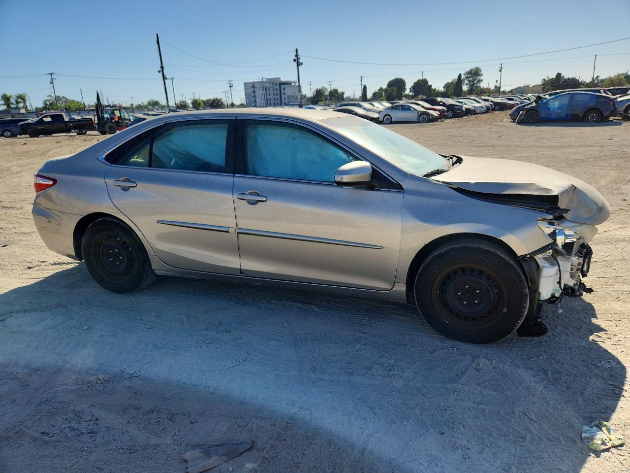 2016 TOYOTA CAMRY LE — снимка 4