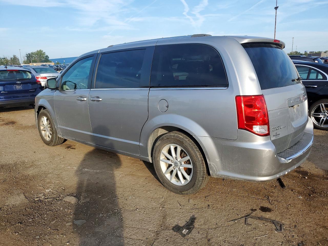 2019 DODGE GRAND CARAVAN SXT — снимка 2