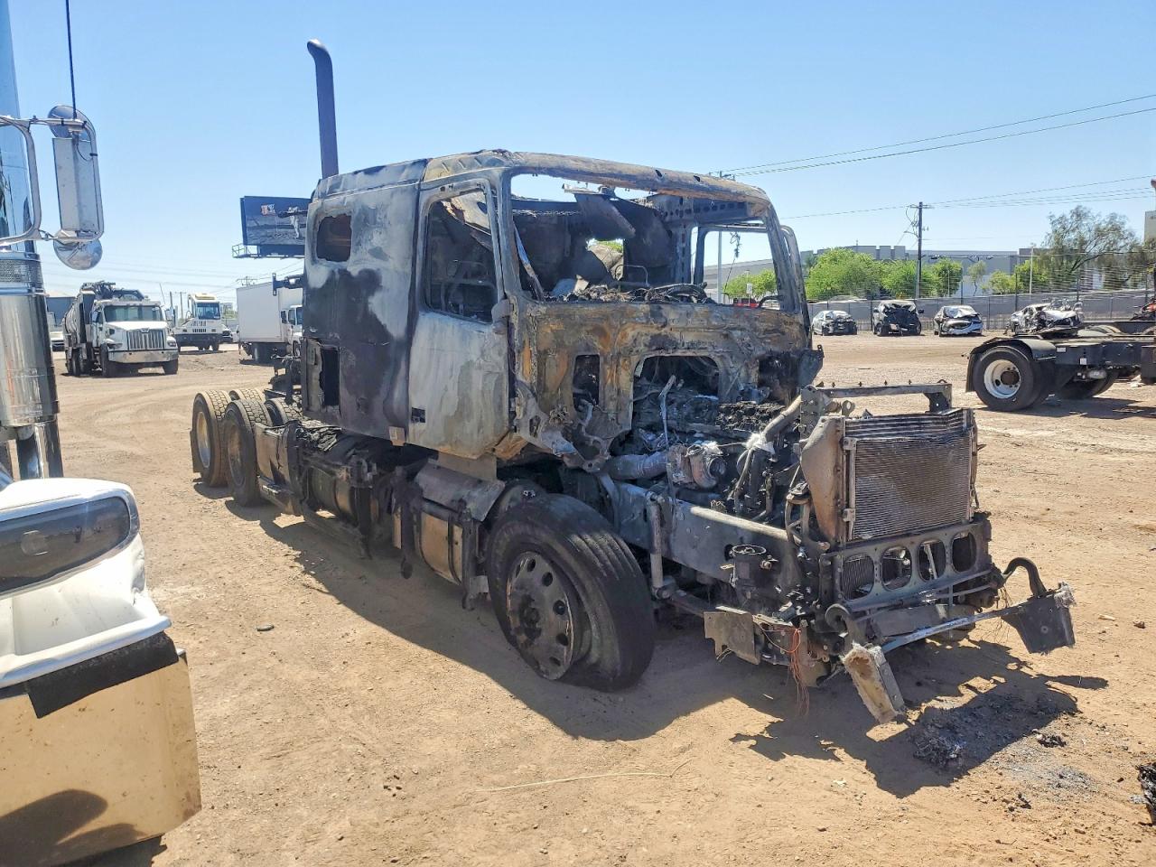 2021 VOLVO VN VNL
