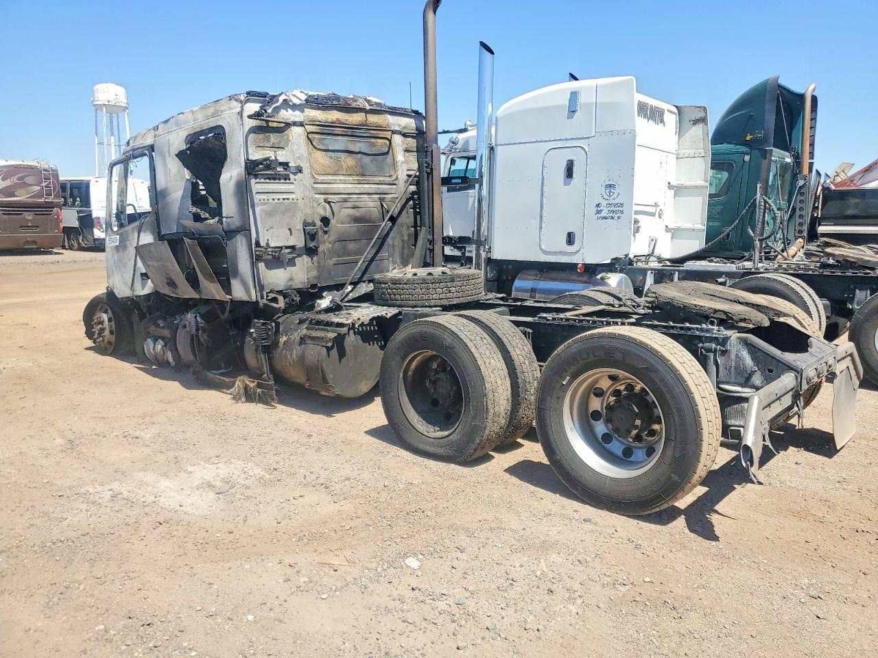 2021 VOLVO VN VNL — снимка 3