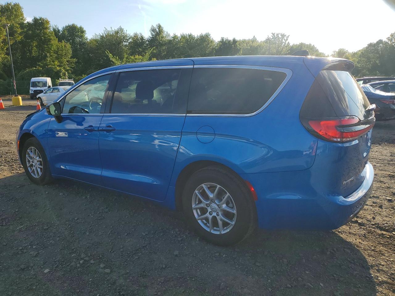 2026 CHRYSLER PACIFICA SELECT — снимка 2