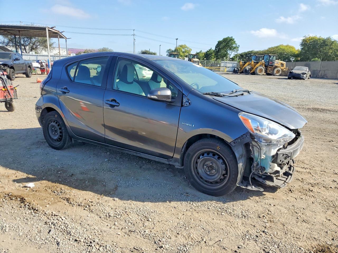 2016 TOYOTA PRIUS C ONE — снимка 4