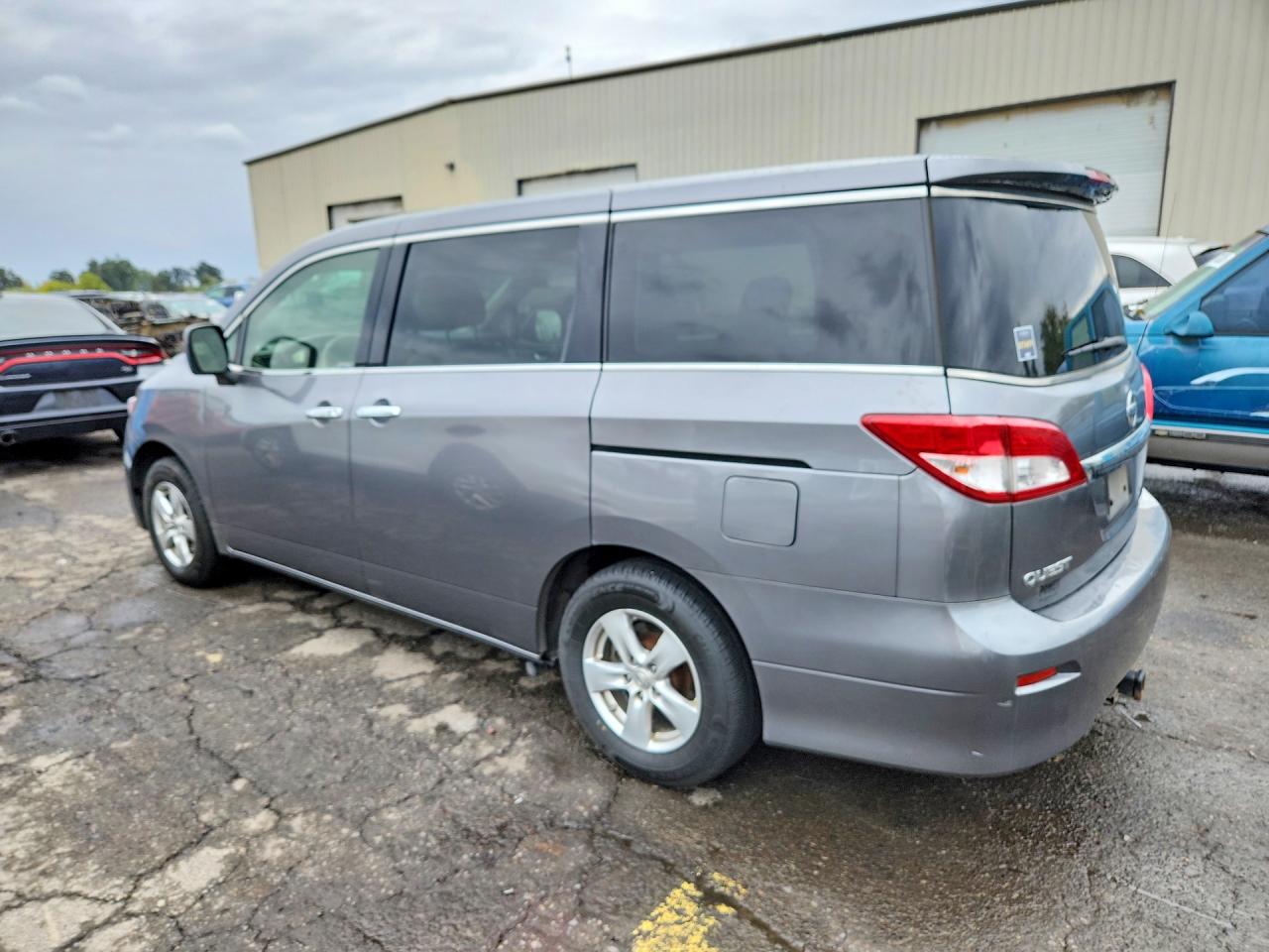 2015 NISSAN QUEST 3.5 SV — снимка 2