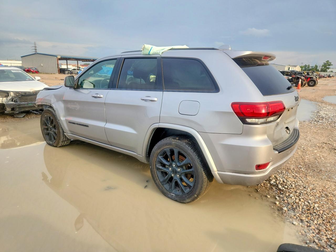 2018 JEEP GRAND CHEROKEE LAREDO — снимка 2