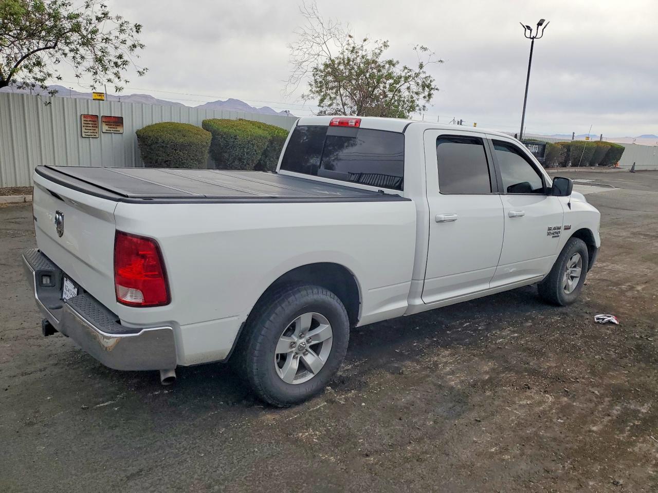 2019 RAM 1500 CLASSIC SLT — снимка 3