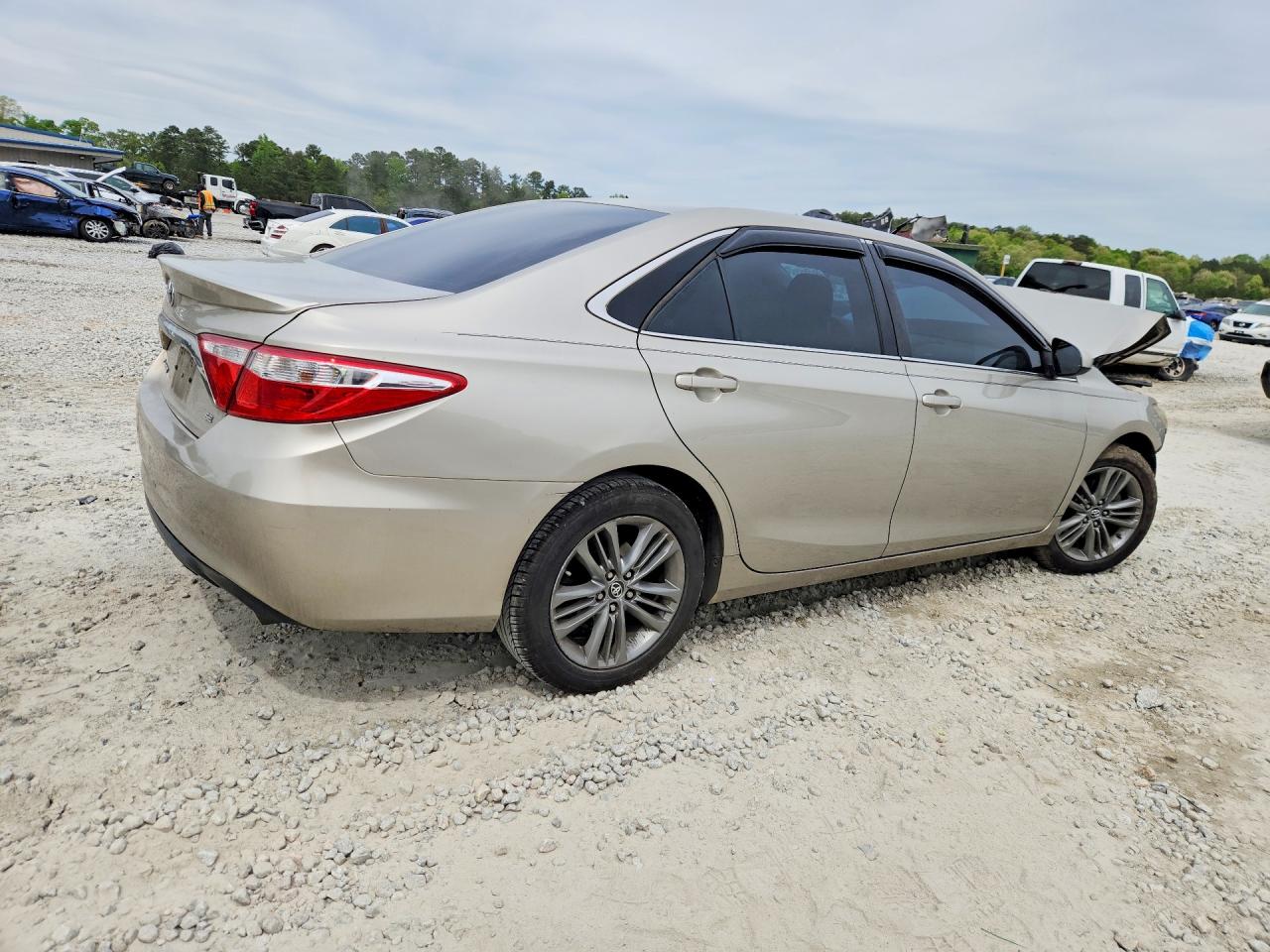 2017 TOYOTA CAMRY SE — снимка 3