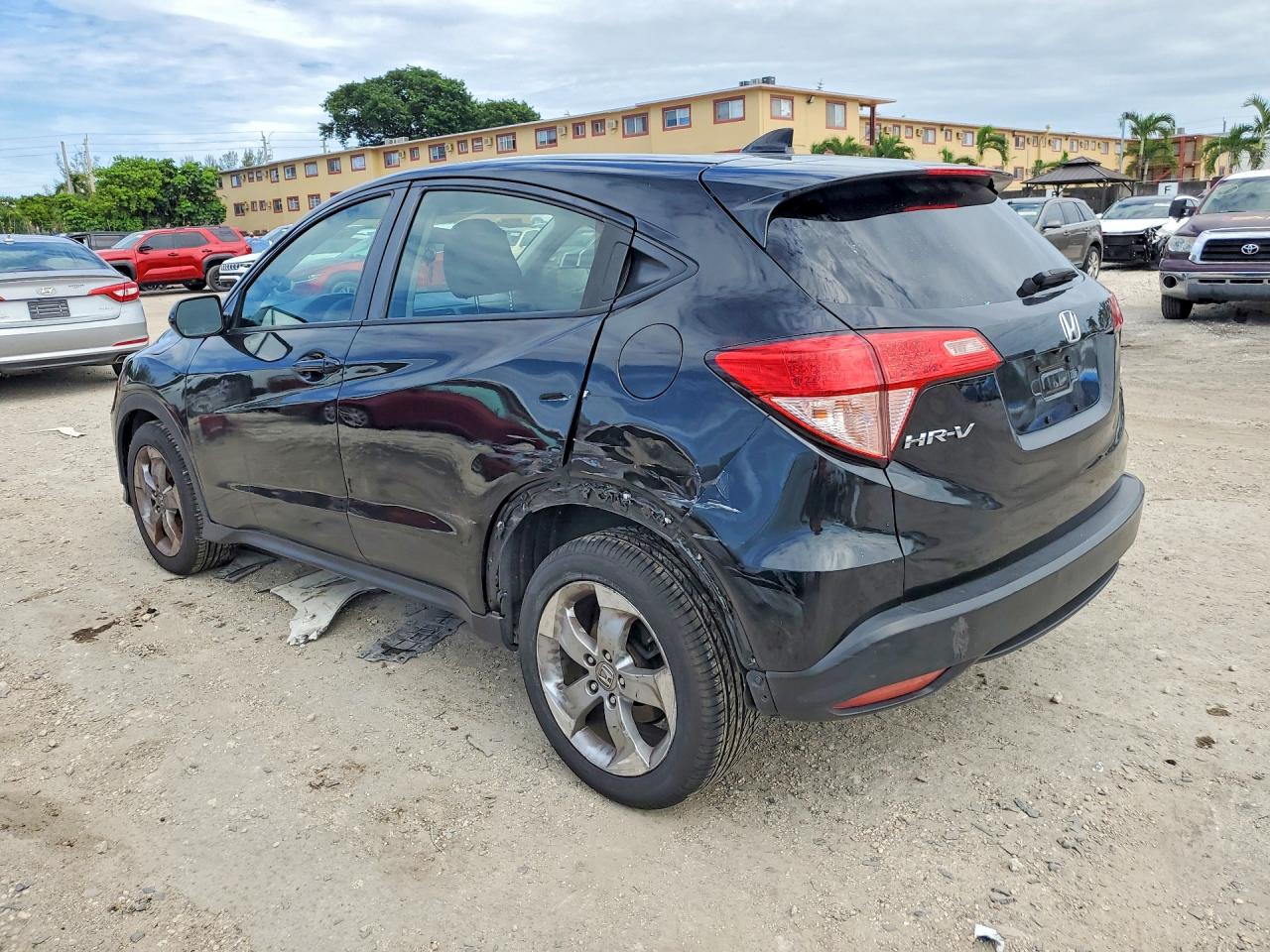 2017 HONDA HR-V LX — снимка 2