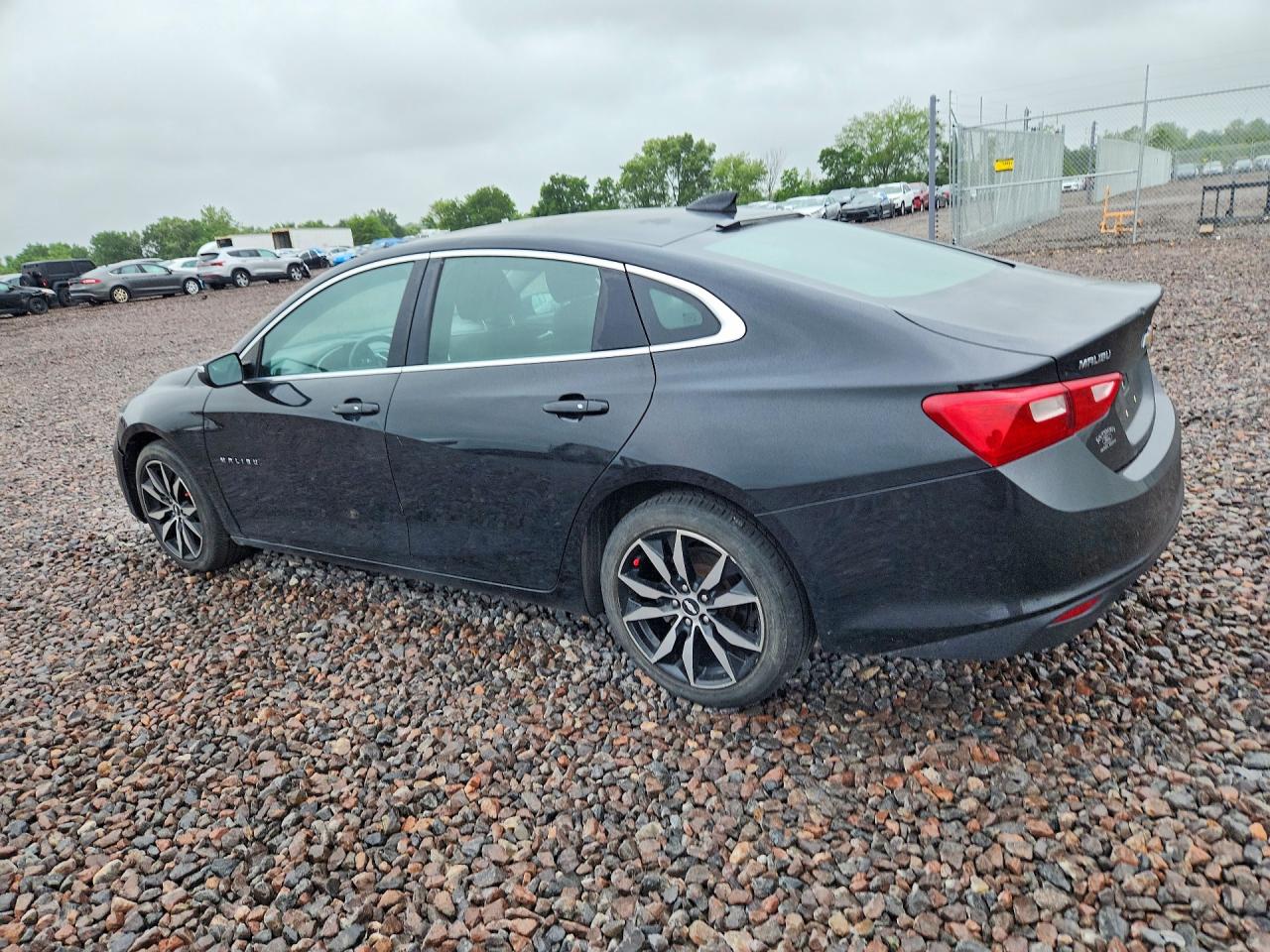 2017 CHEVROLET MALIBU LT — снимка 2