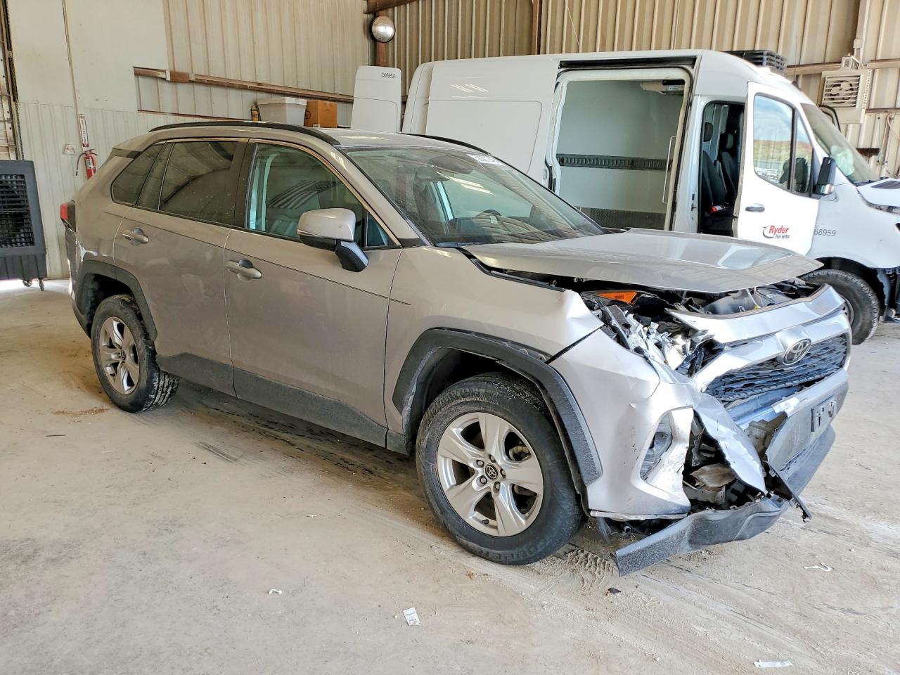 2021 TOYOTA RAV4 XLE — снимка 4