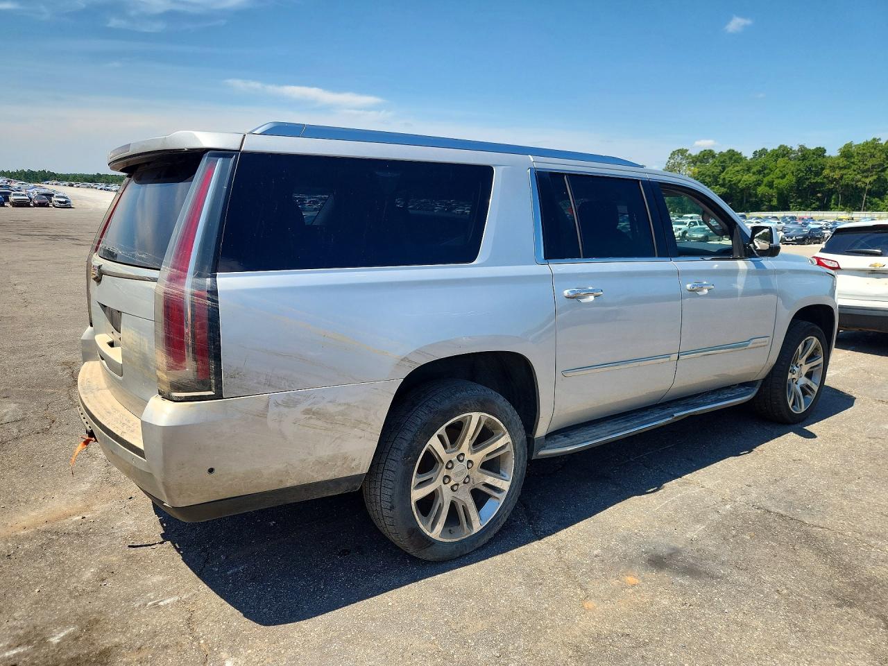 2017 CADILLAC ESCALADE ESV LUXURY — снимка 3