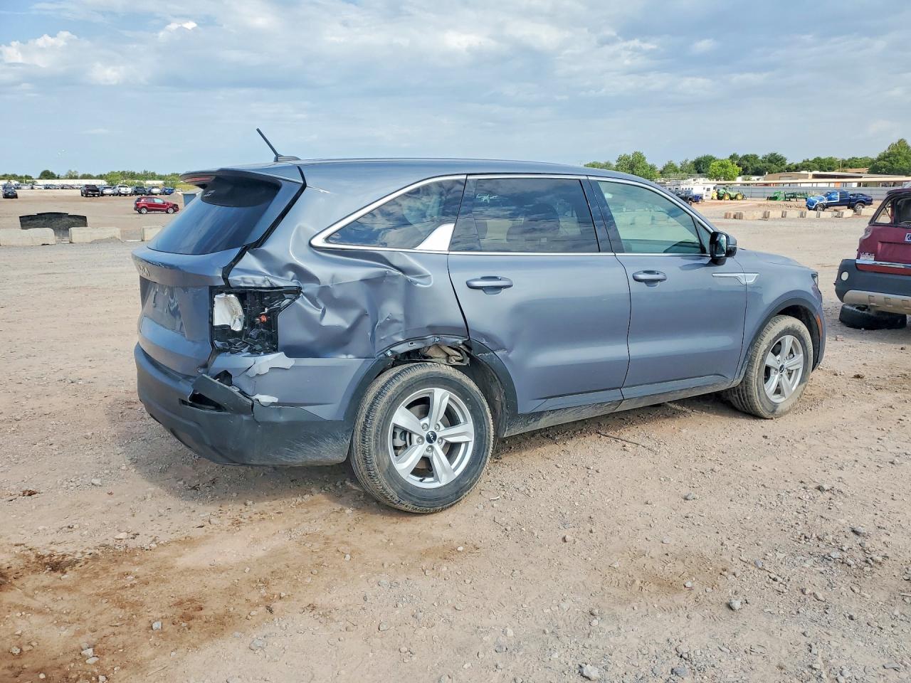 2023 KIA SORENTO LX — снимка 3