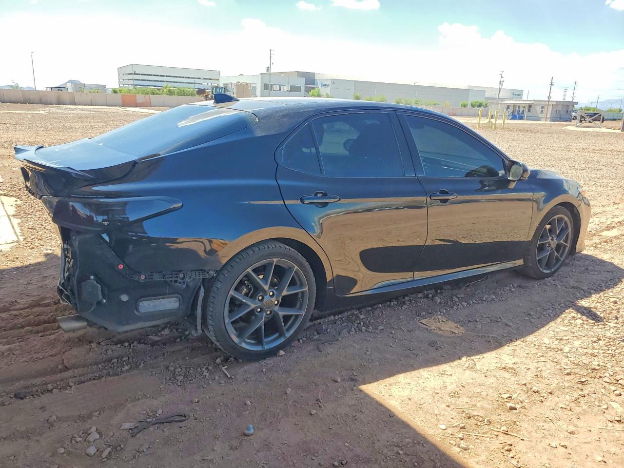 2019 TOYOTA CAMRY XLE — снимка 3