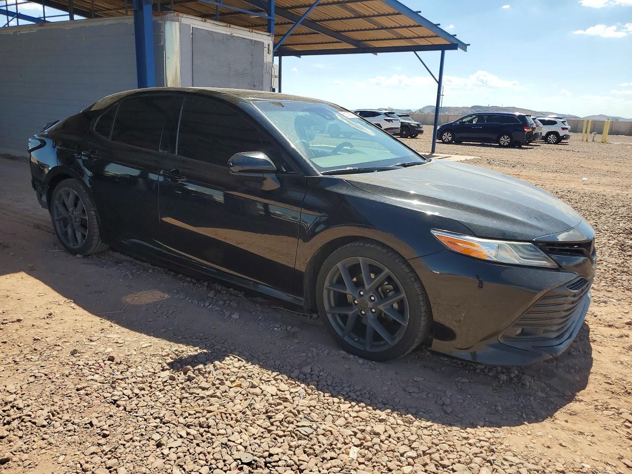 2019 TOYOTA CAMRY XLE — снимка 4