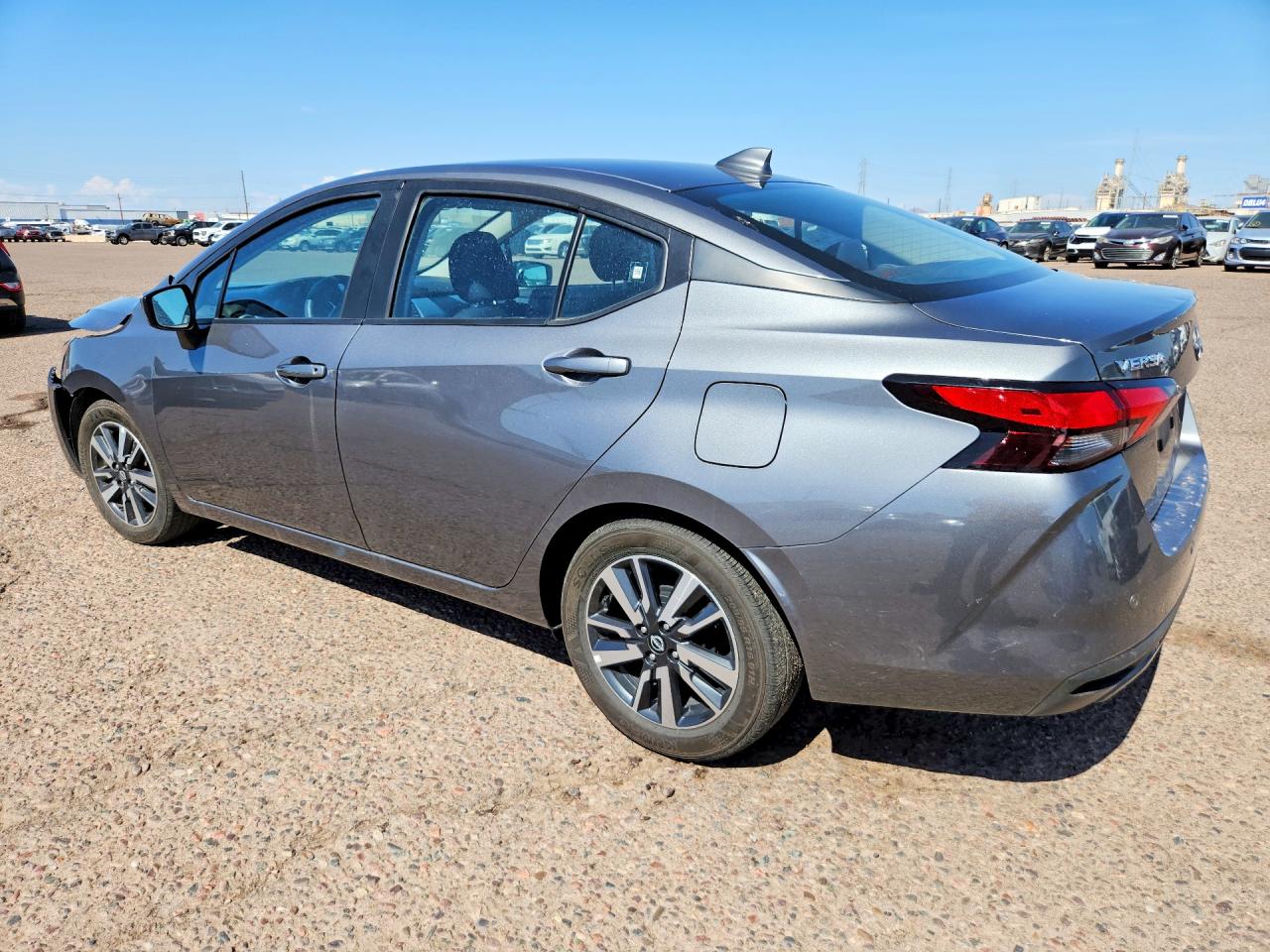 2025 NISSAN VERSA SV — снимка 2