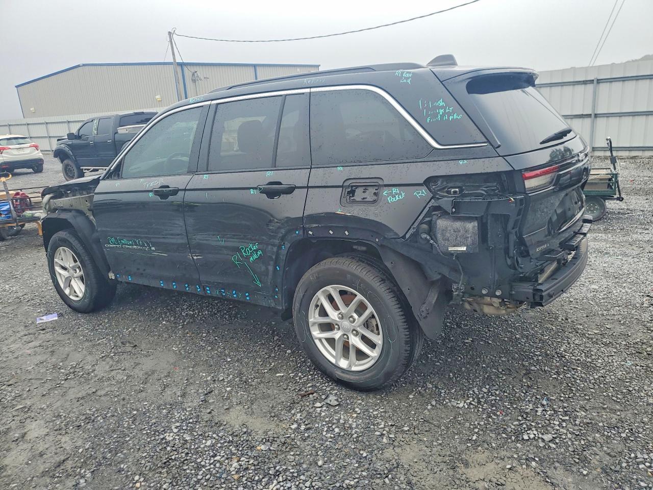 2025 JEEP GRAND CHEROKEE LAREDO — снимка 2