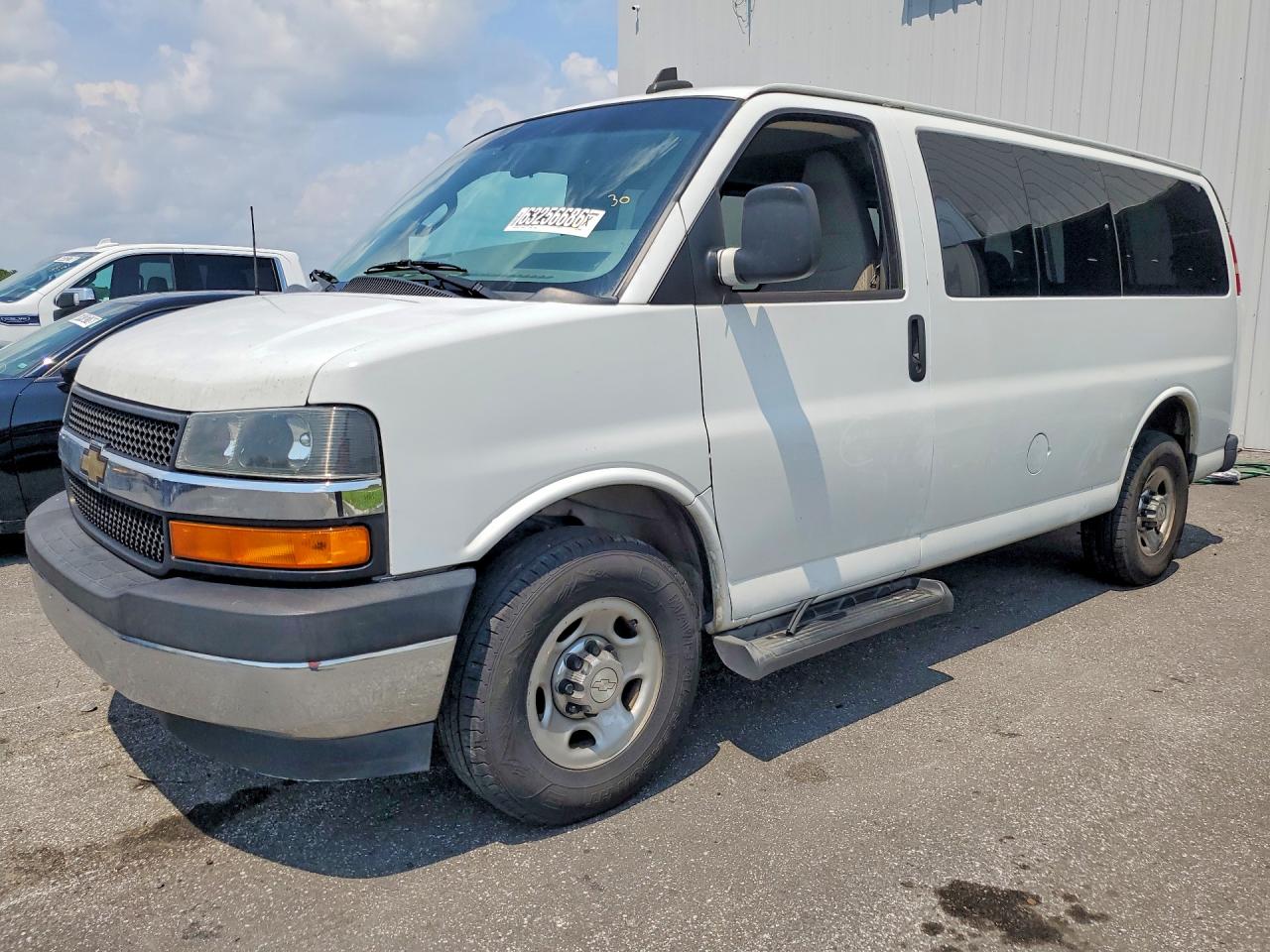 2018 CHEVROLET EXPRESS G3500 LT