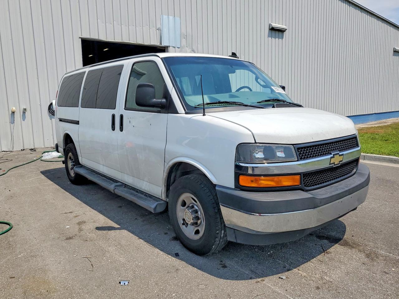 2018 CHEVROLET EXPRESS G3500 LT — снимка 4