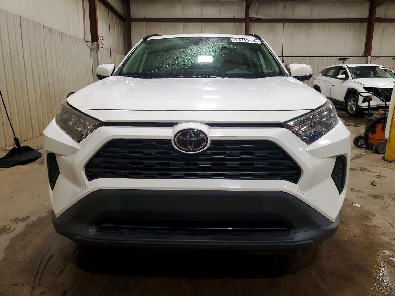 2019 TOYOTA RAV4 LE — снимка 5