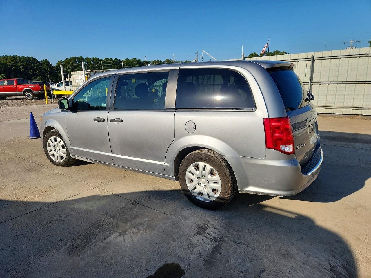 2019 DODGE GRAND CARAVAN SE — снимка 2