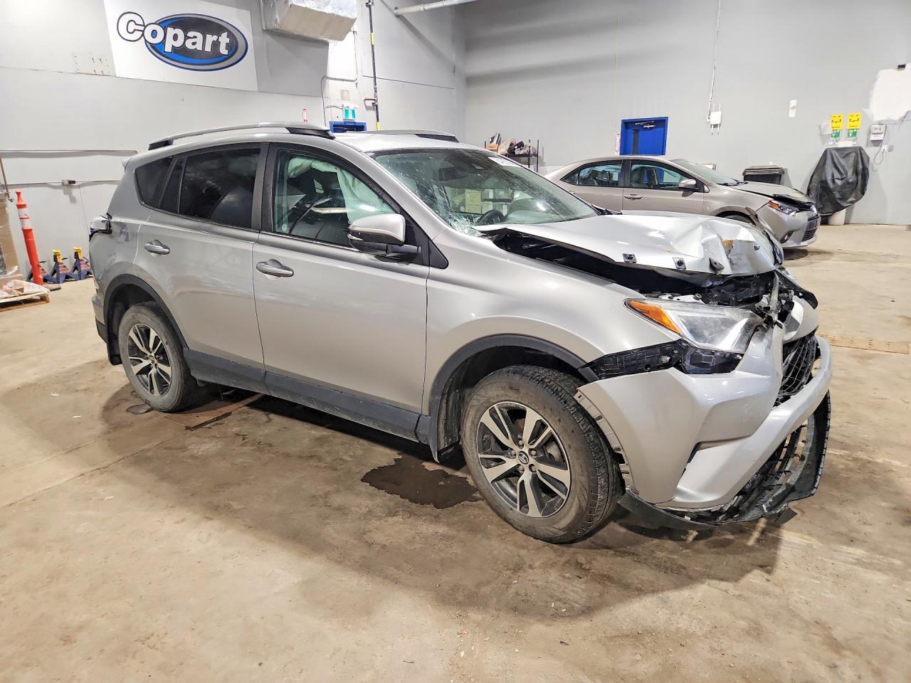 2018 TOYOTA RAV4 LE — снимка 4