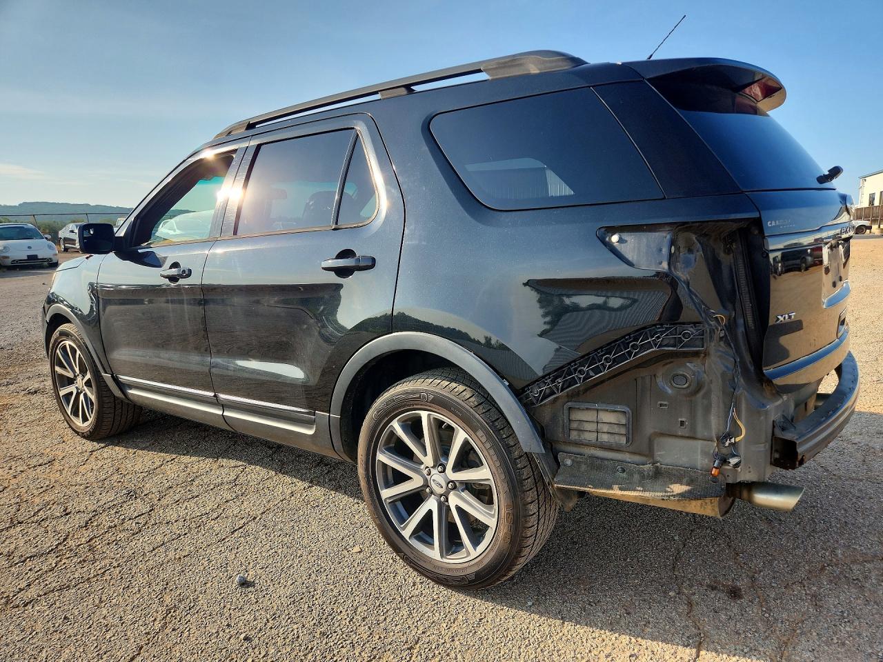 2015 FORD EXPLORER XLT — снимка 2