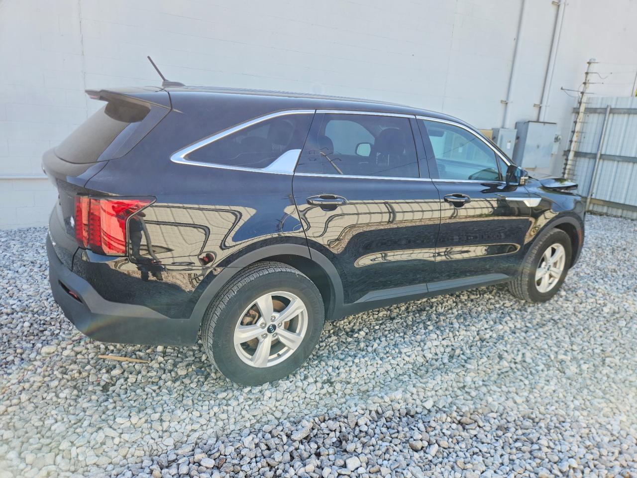 2021 KIA SORENTO LX — снимка 3