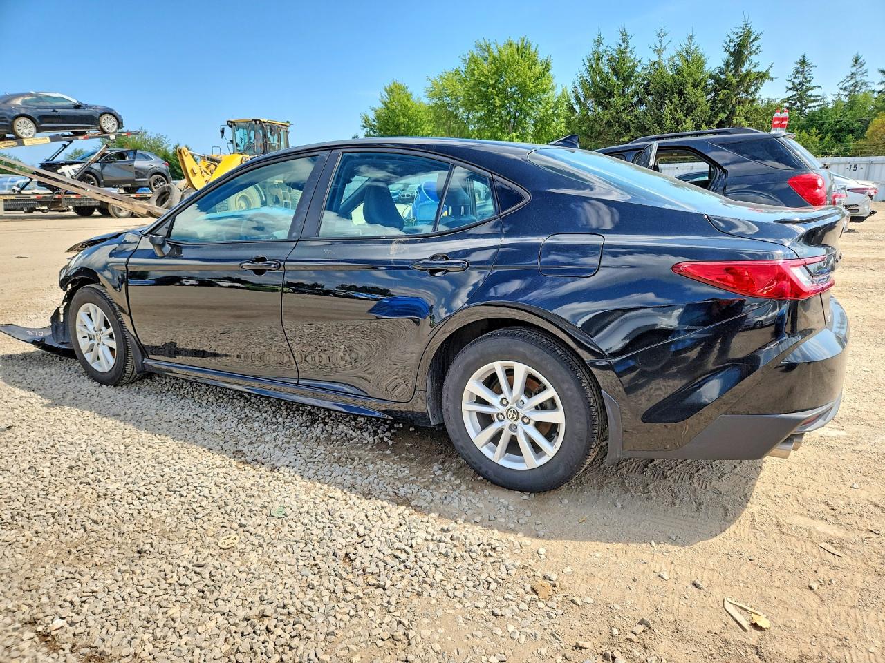 2025 TOYOTA CAMRY LE — снимка 2