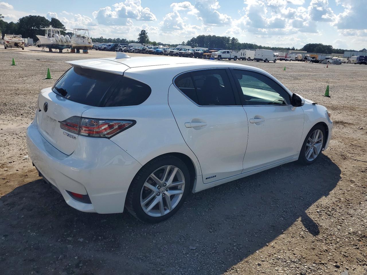 2015 LEXUS CT 200 — снимка 3