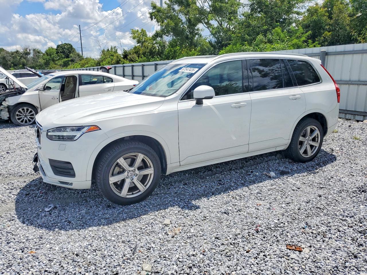 2021 VOLVO XC90 T5 MOMENTUM