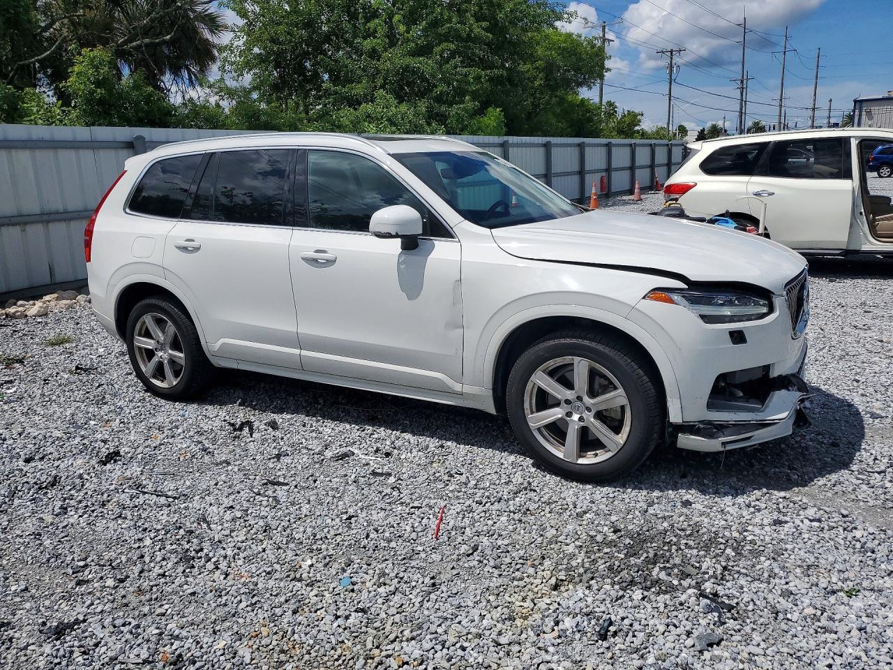 2021 VOLVO XC90 T5 MOMENTUM — снимка 4