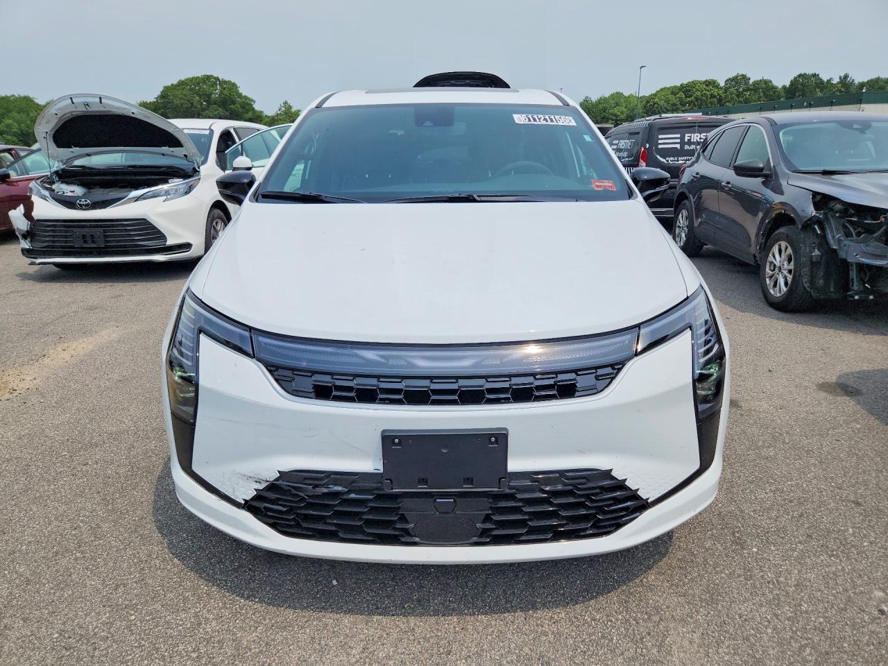 2027 CHRYSLER PACIFICA LIMITED — снимка 5
