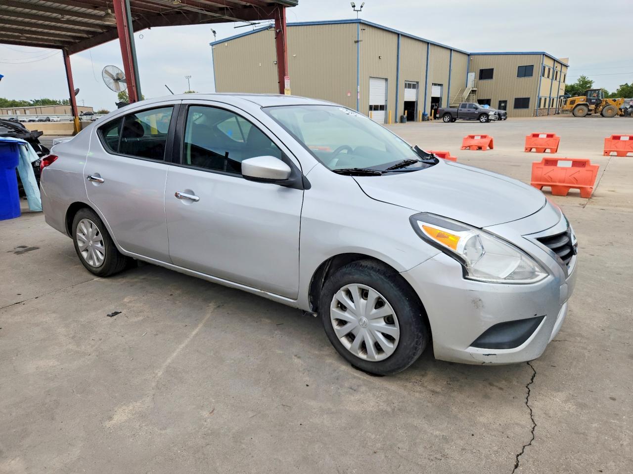2019 NISSAN VERSA SV — снимка 4