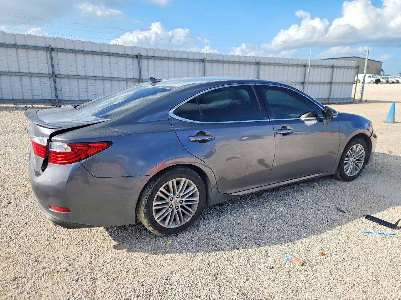 2014 LEXUS ES 350 — снимка 3