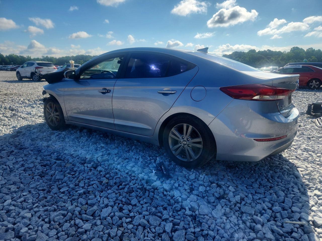 2017 HYUNDAI ELANTRA SE — снимка 2