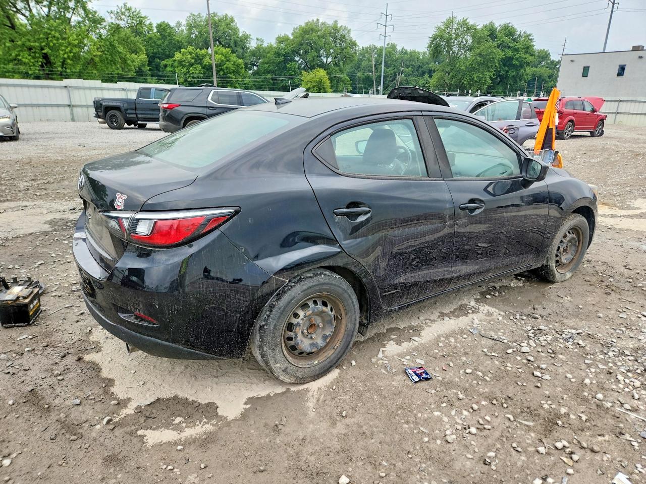 2019 TOYOTA YARIS L — снимка 3