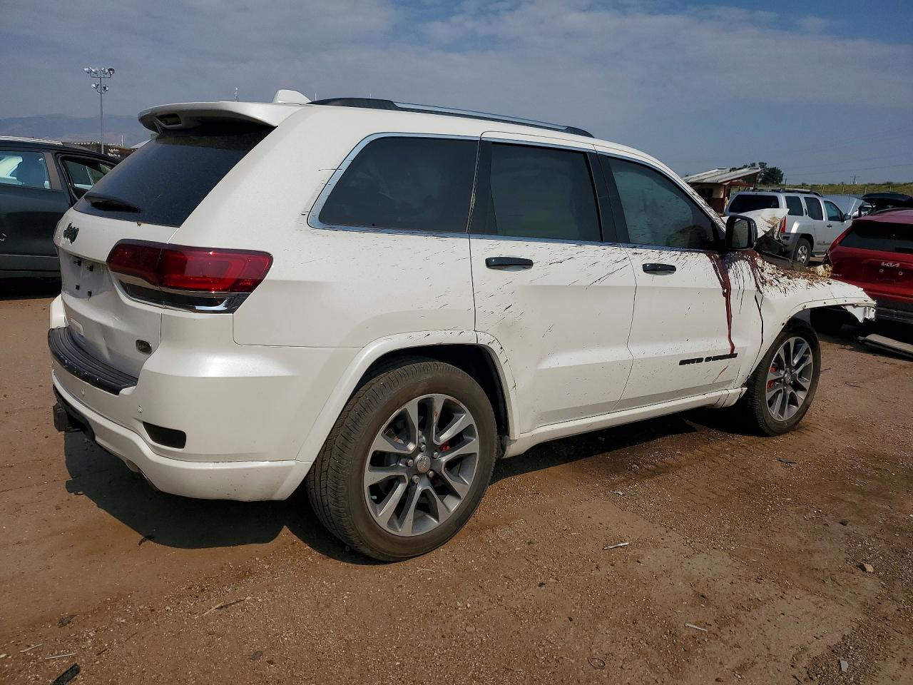 2017 JEEP GRAND CHEROKEE OVERLAND — снимка 3