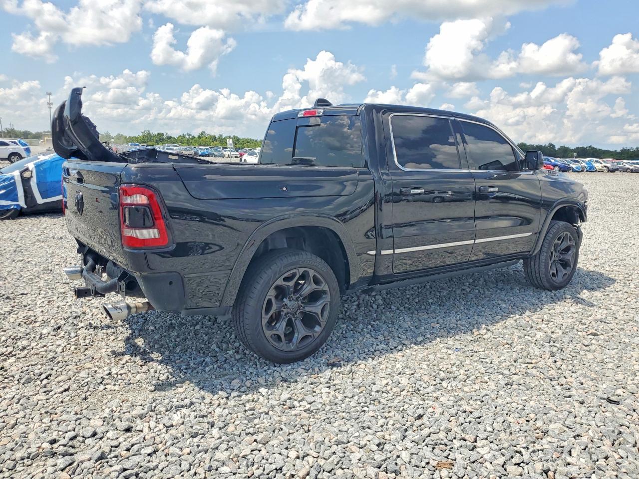 2019 RAM 1500 LIMITED — снимка 3