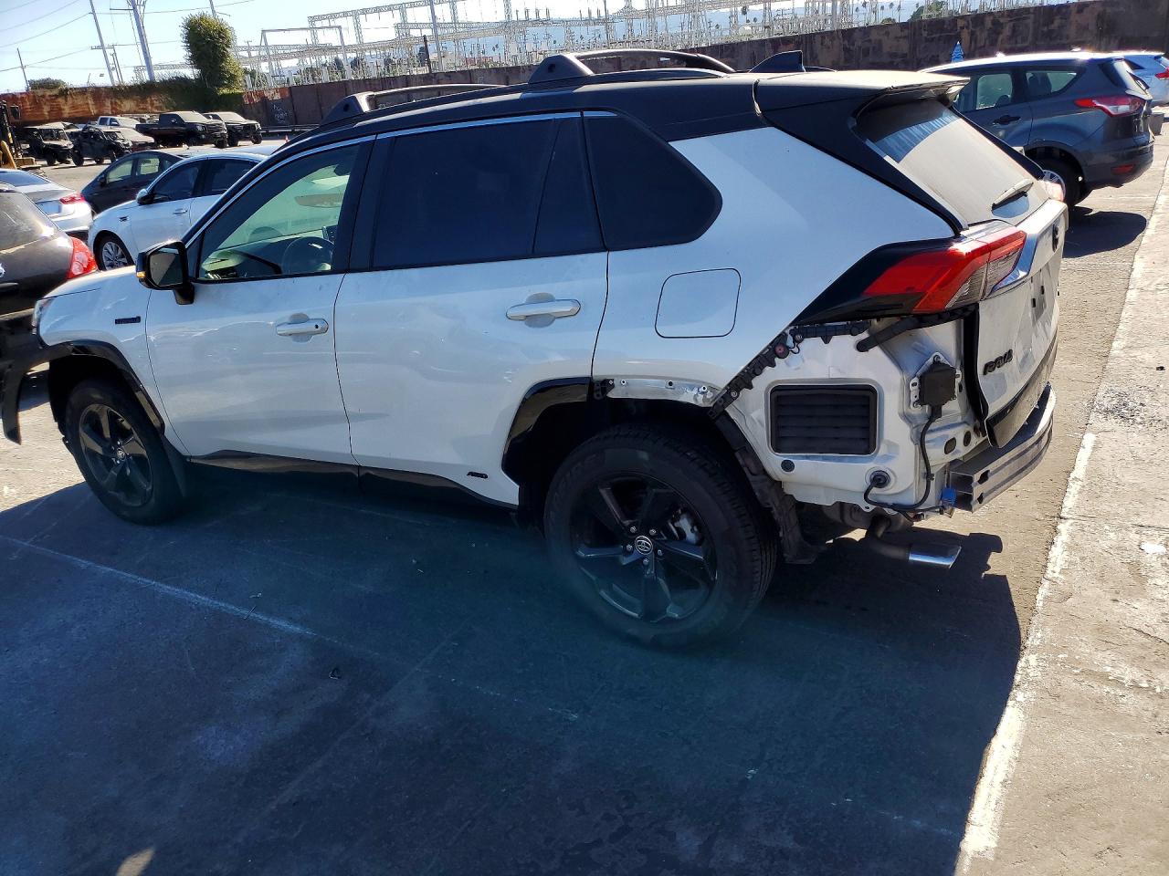 2021 TOYOTA RAV4 XSE — снимка 2