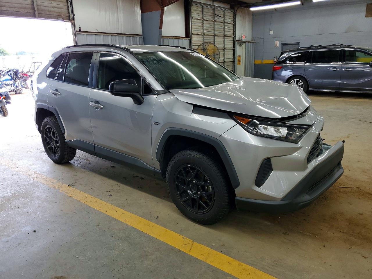 2021 TOYOTA RAV4 LE — снимка 4