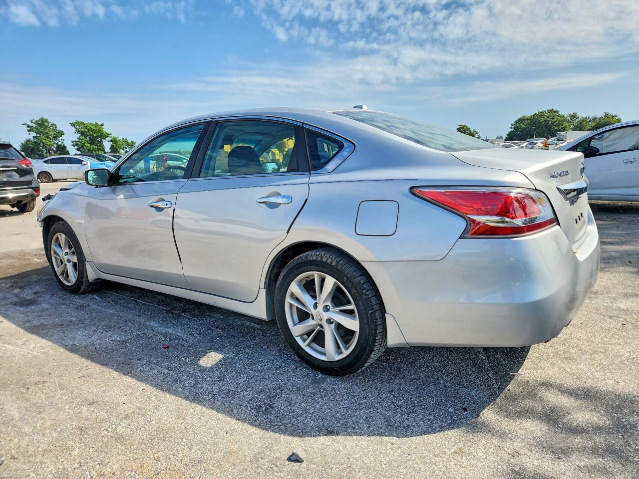 2015 NISSAN ALTIMA 2.5 SV — снимка 2