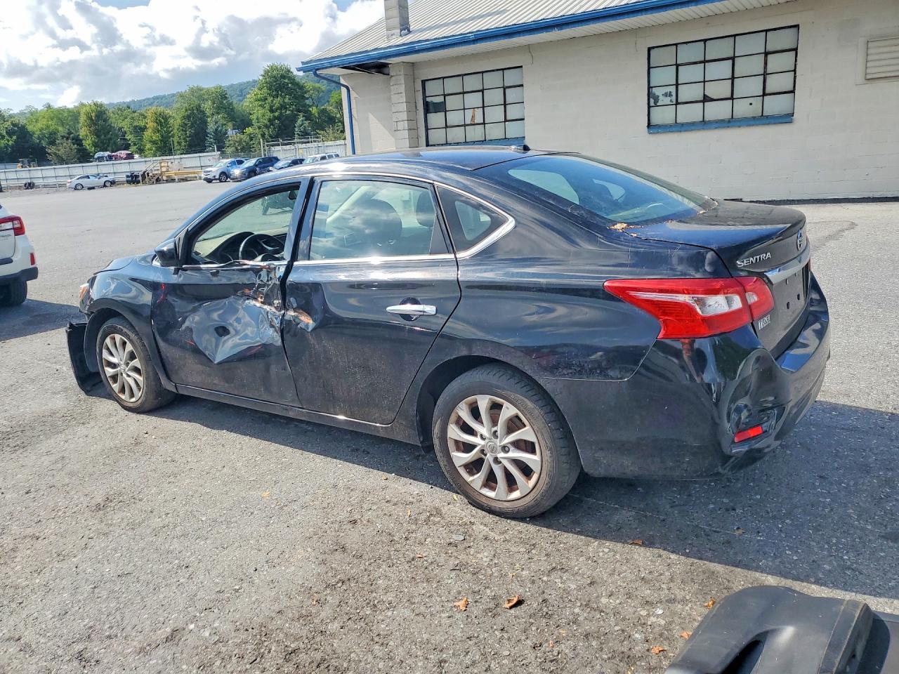 2019 NISSAN SENTRA SV — снимка 2