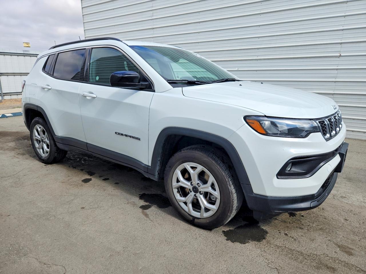2025 JEEP COMPASS LATITUDE — снимка 4