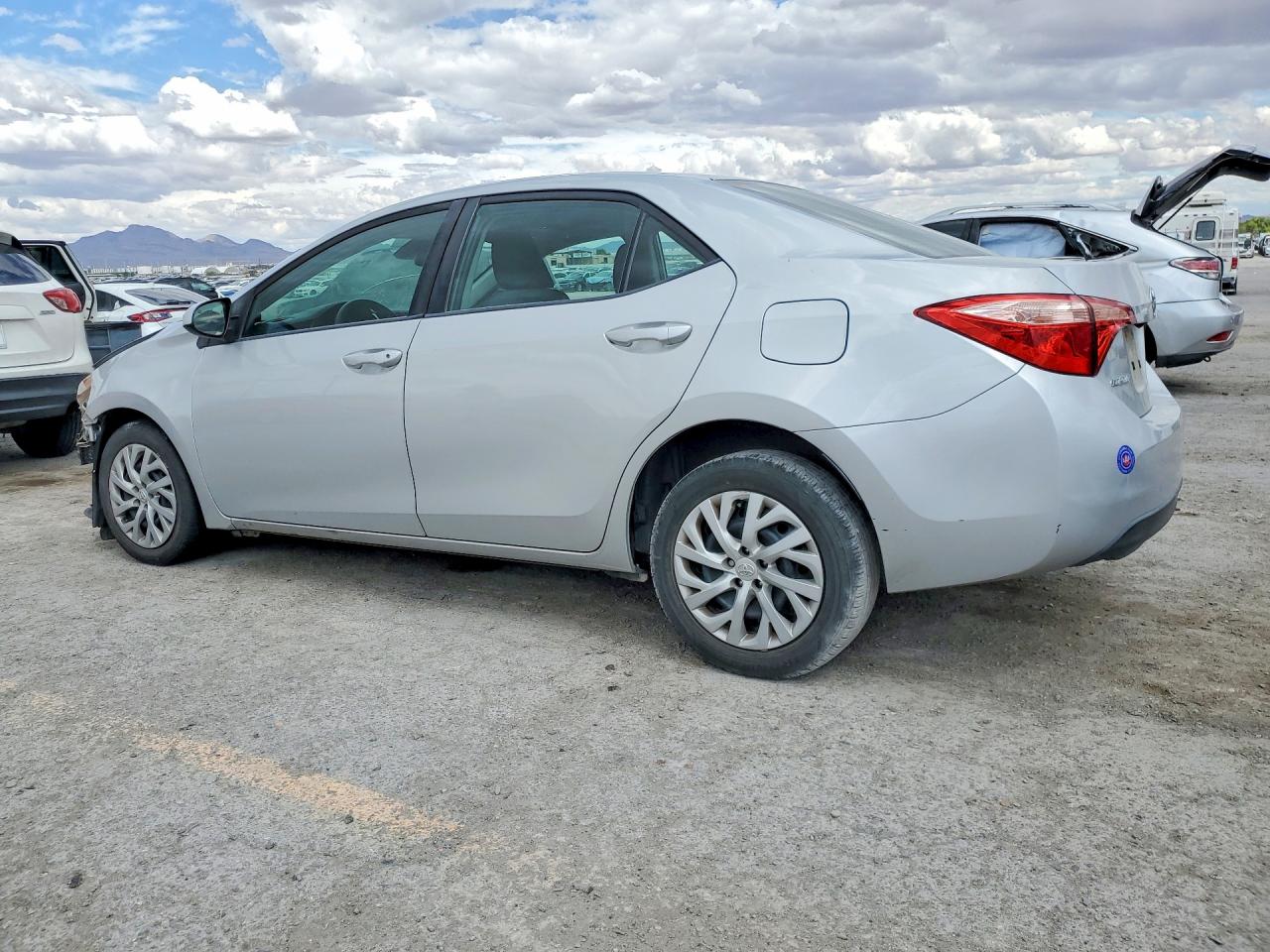 2019 TOYOTA COROLLA LE — снимка 2