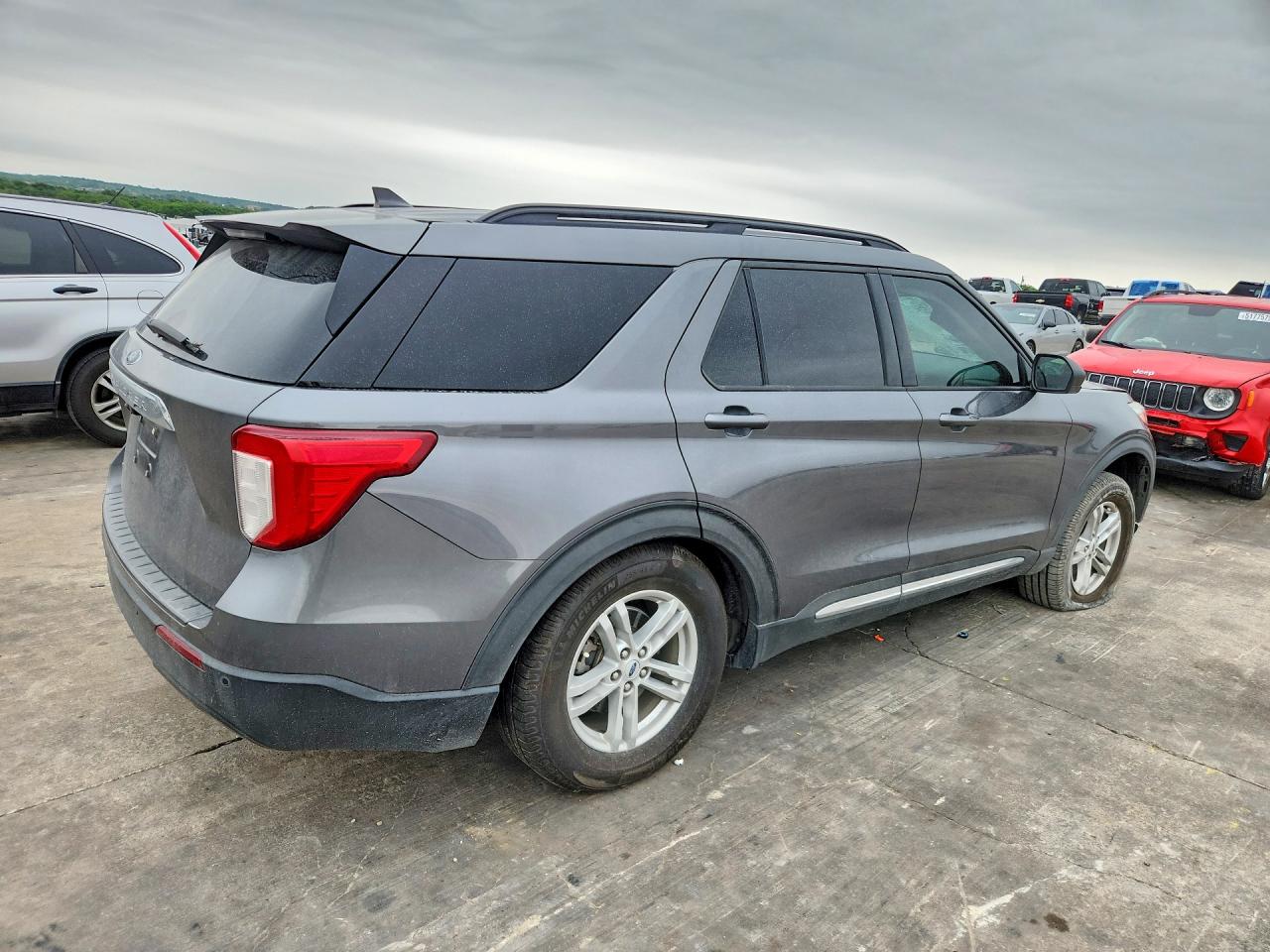 2021 FORD EXPLORER XLT — снимка 3