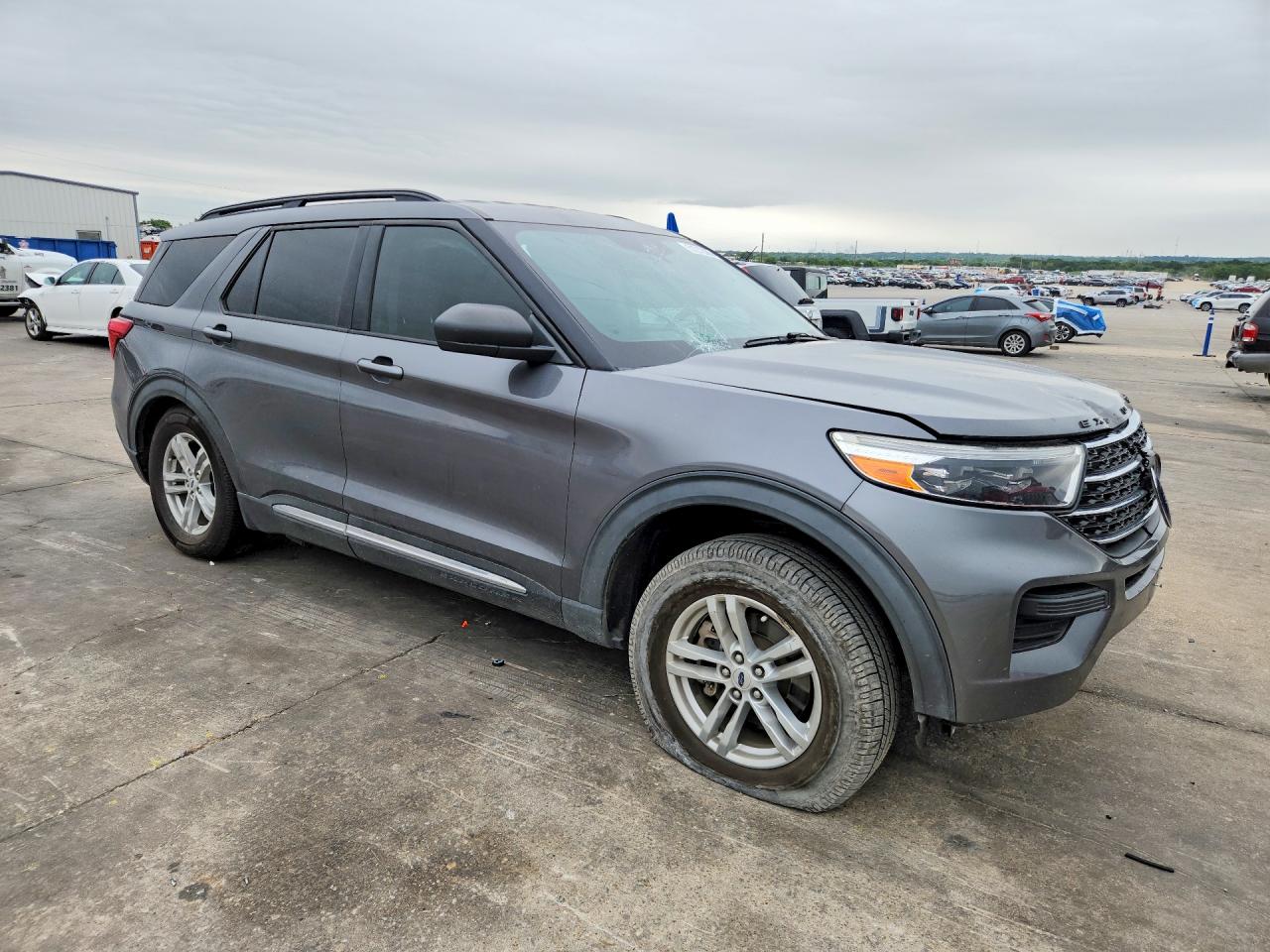 2021 FORD EXPLORER XLT — снимка 4