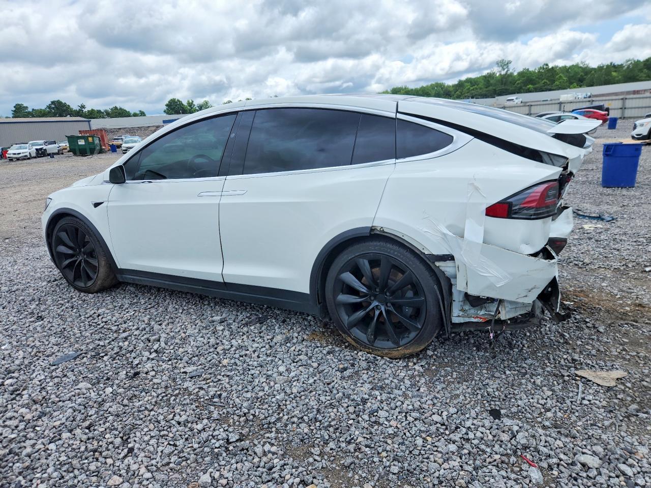 2017 TESLA MODEL X — снимка 2